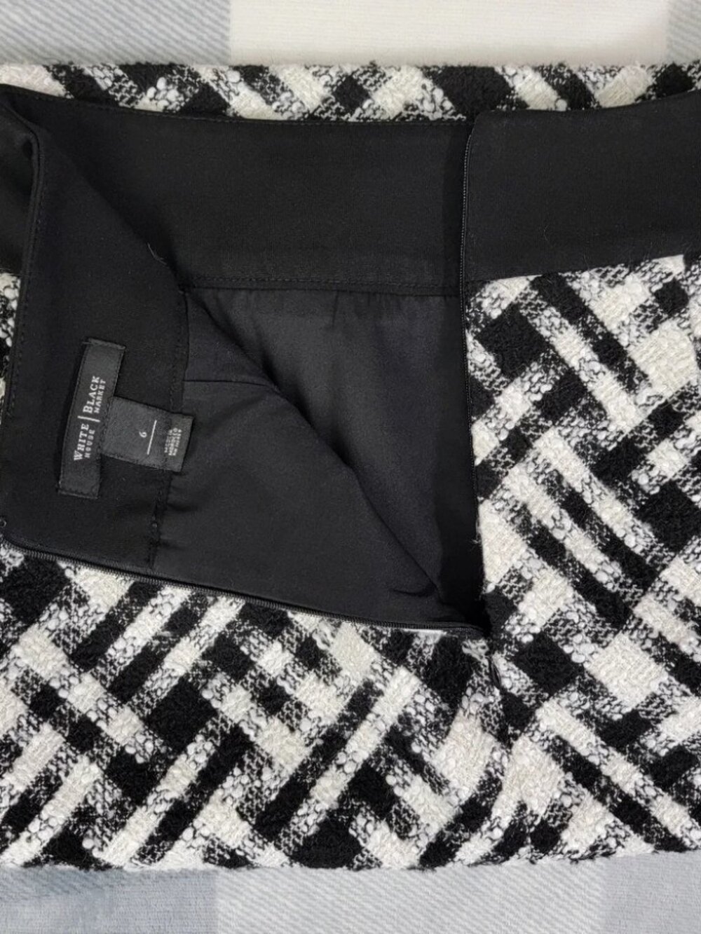 WHBM Wool Blend Black White Weave Pattern Knee Length Pencil Skirt Size 6 - Picture 3 of 14
